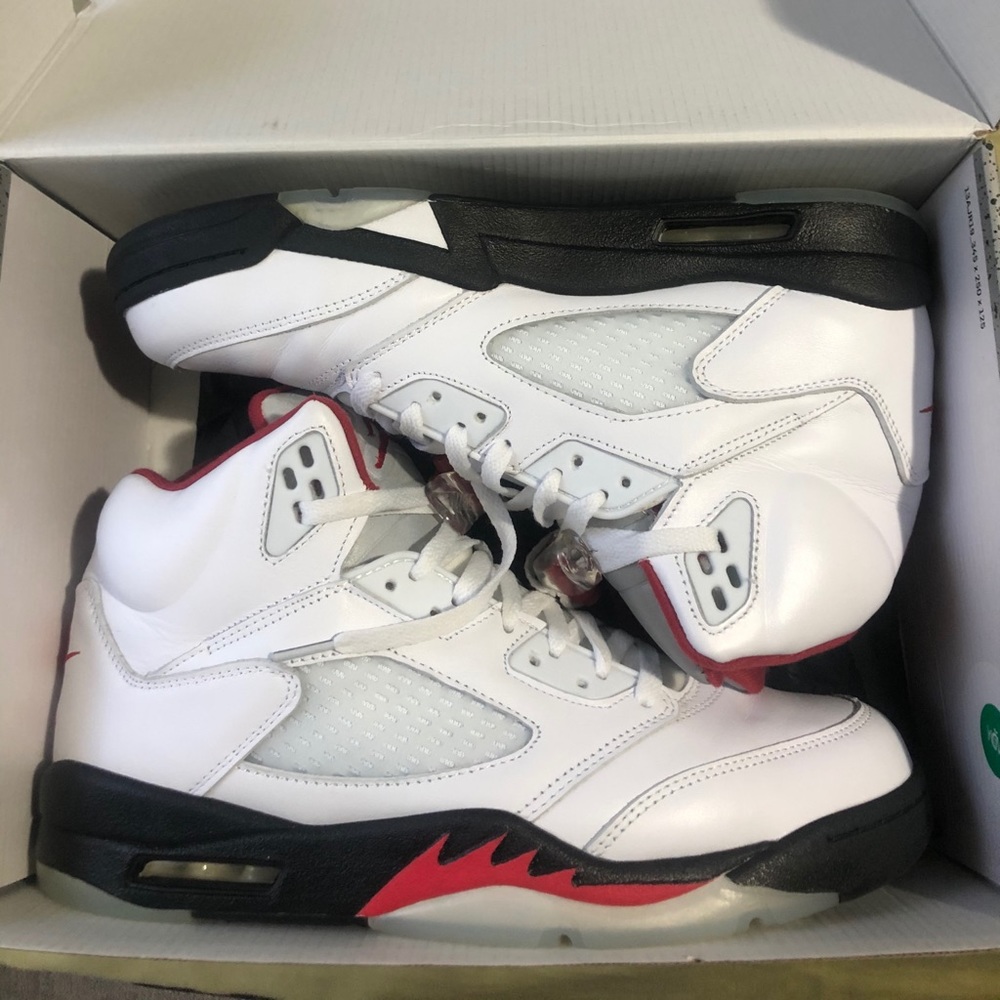 Air Jordan 5 fire red 2020